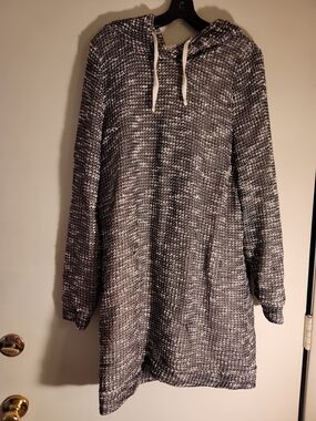 Maurices Black and White Long Sleeve Hooded Tunic Dress